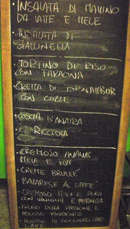 il menù scritto sulla lavagna
