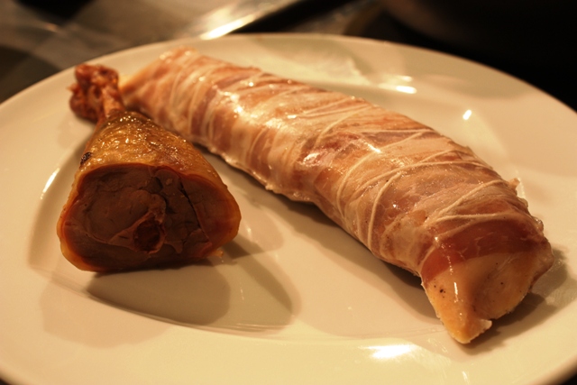 via alla seconda ricetta: questa la base, coscia e petto del pollo del Valdarno