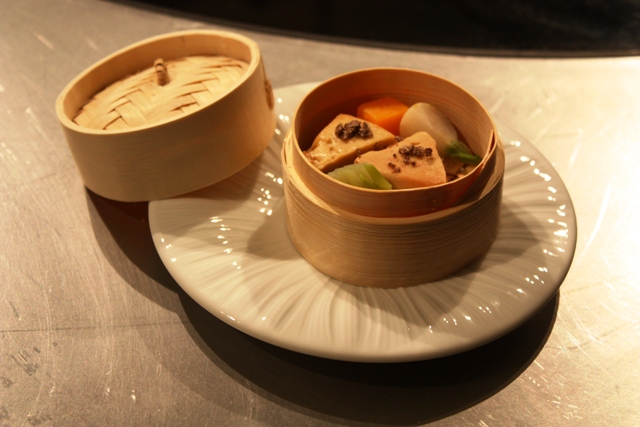 seconda ricetta di Peter: foiegras a vapore con miele di castagno e mele