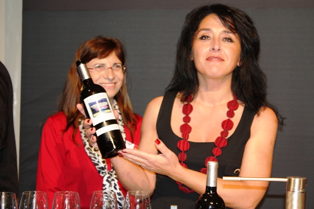 i vini siciliani della Camcom di Trapani, qui la Vultaggio con la Galia