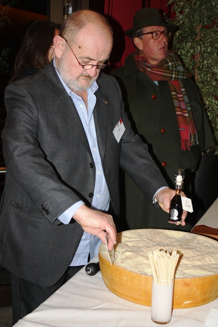 aceto di Dodi e gran parmigiano stravecchio del Malandrone (Giovanni Minnelli)