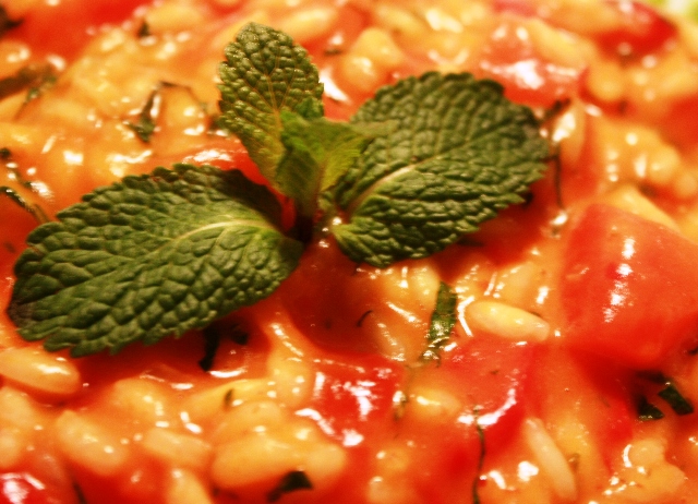risotto con peperoni dolci e piccanti e menta