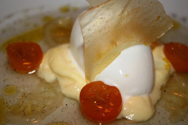 strudel di mele con gelato alla ricotta