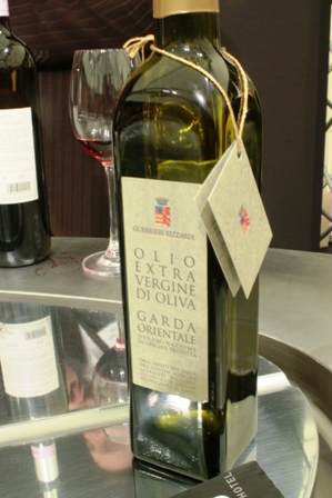 non poteva mancare l' olio del Garda