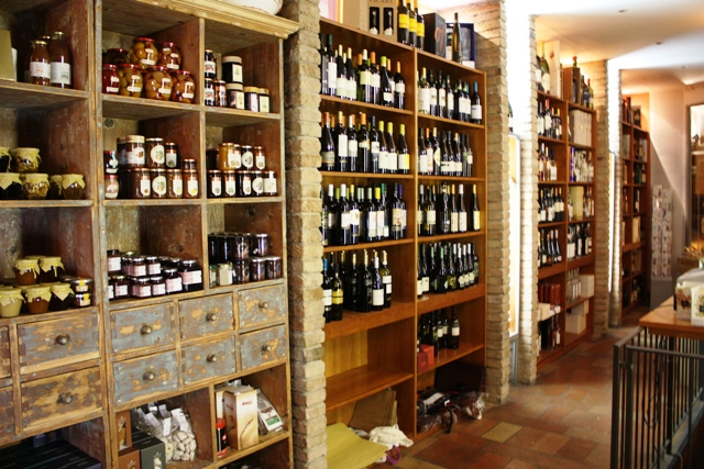 Essentia l enoteca