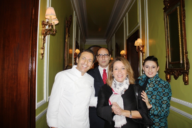 Filippo con Francesca Topi e Lorenza Vitali