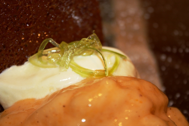 spuma di cachi con gelato e sedano candito