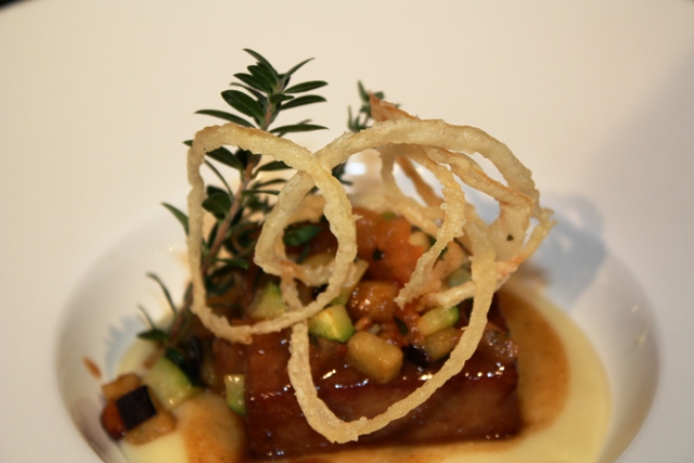 lombata con crema patate e cipolle di Voghera di Giuseppe d' Anna, Casa Cuniolo