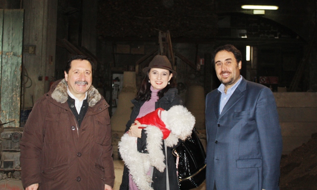 Franco di Nucci, Lorenza Vitali con Medoc, Marinelli titolare della fonderia