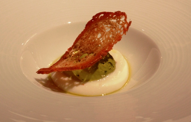 bufala-pistacchi mozzarella di bufala con pistacchi