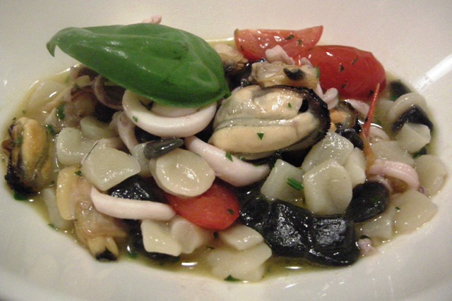 cavatelli cavatelli con molluschi e gamberetti