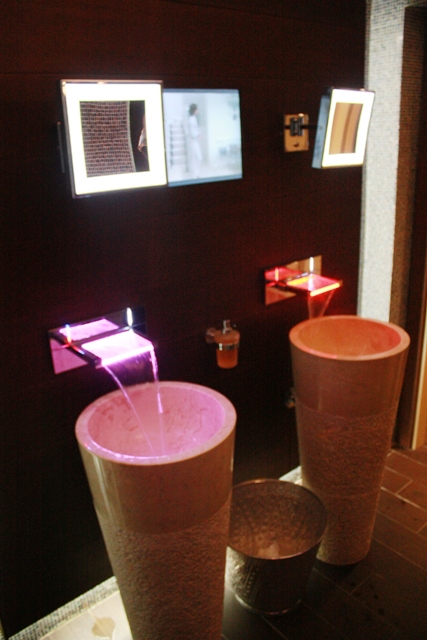 il-bagno-per-i-gay1 la toieltte per i gay