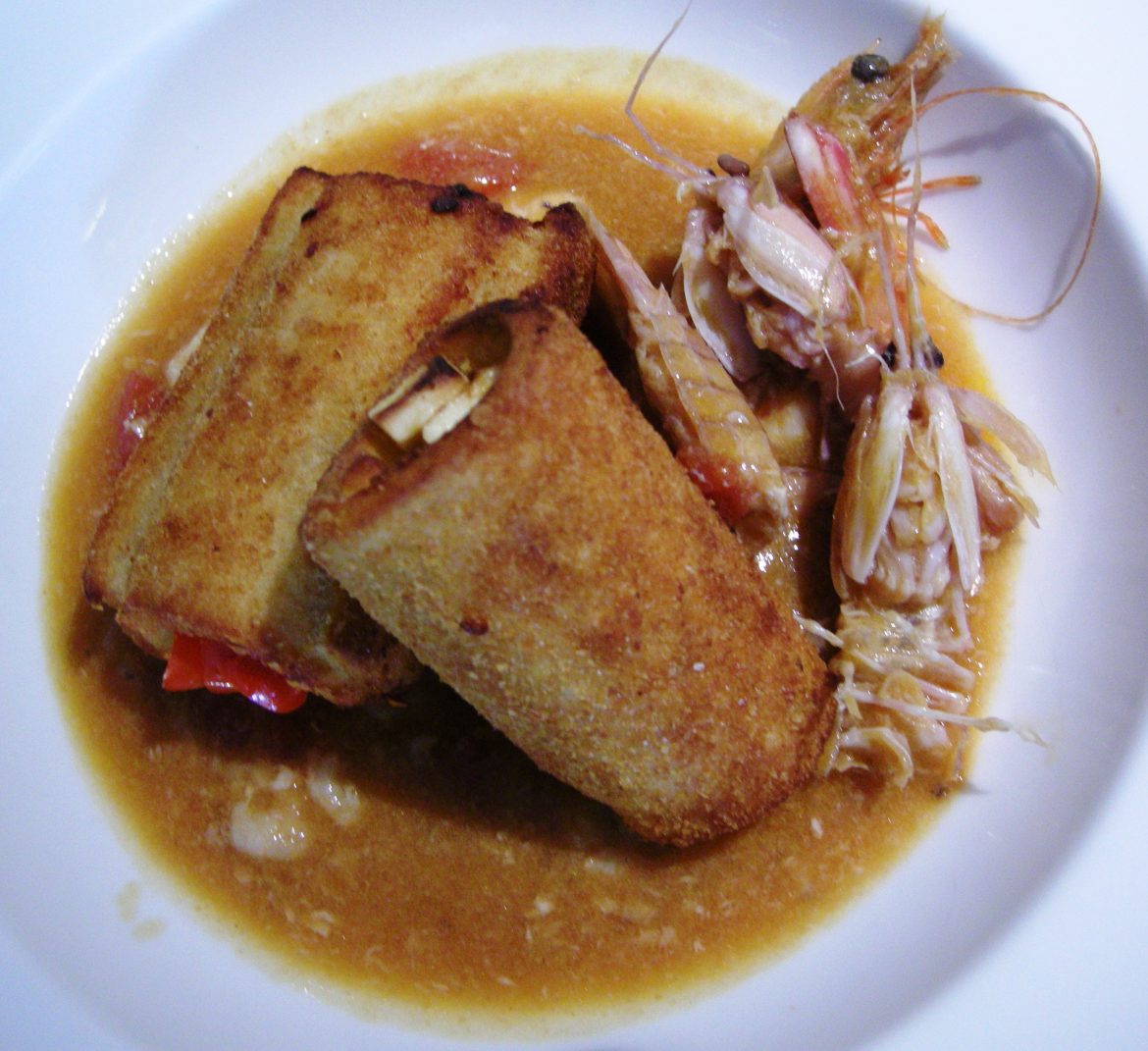 il rotolo di patate fritto con ragÃ¹ di mare