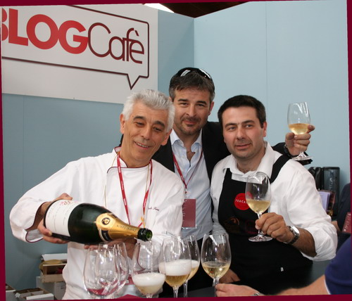 ultima immagine di blog cafÃ¨ scorsa edizione, un brindisi con Paolo Teverini, Simone Fracassi