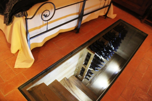 Petraia, camera con cantina