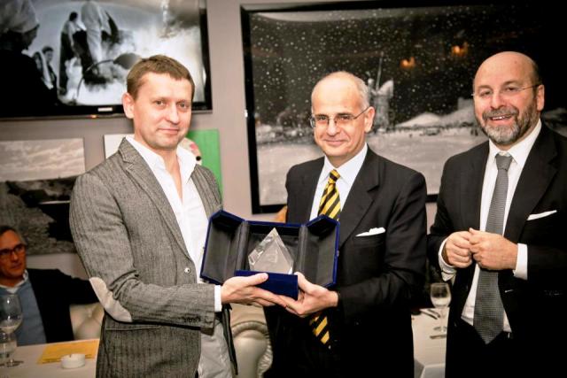 Alexander Averin riceve il premio ICWA 2013 a Mosca