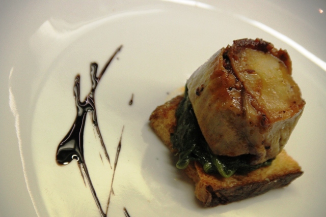 crostone di pane e cicoriella con parmigiana di polpo 