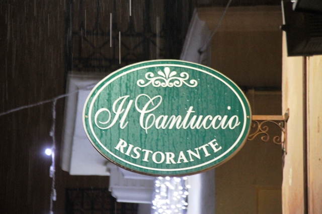 l'insegna