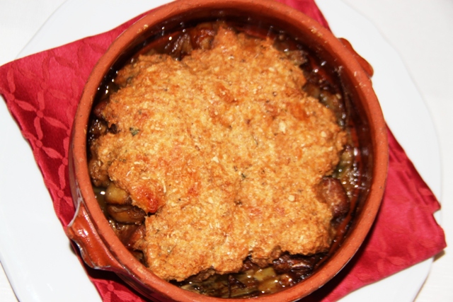 fricassea di agnello con carciofi e lampascioni