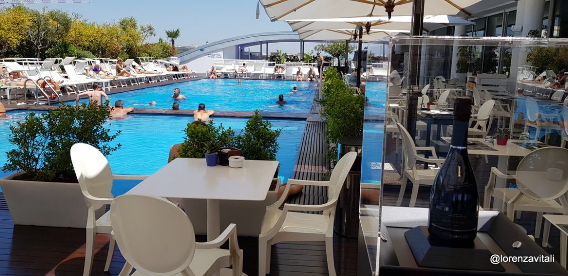 Champagne in terrazza